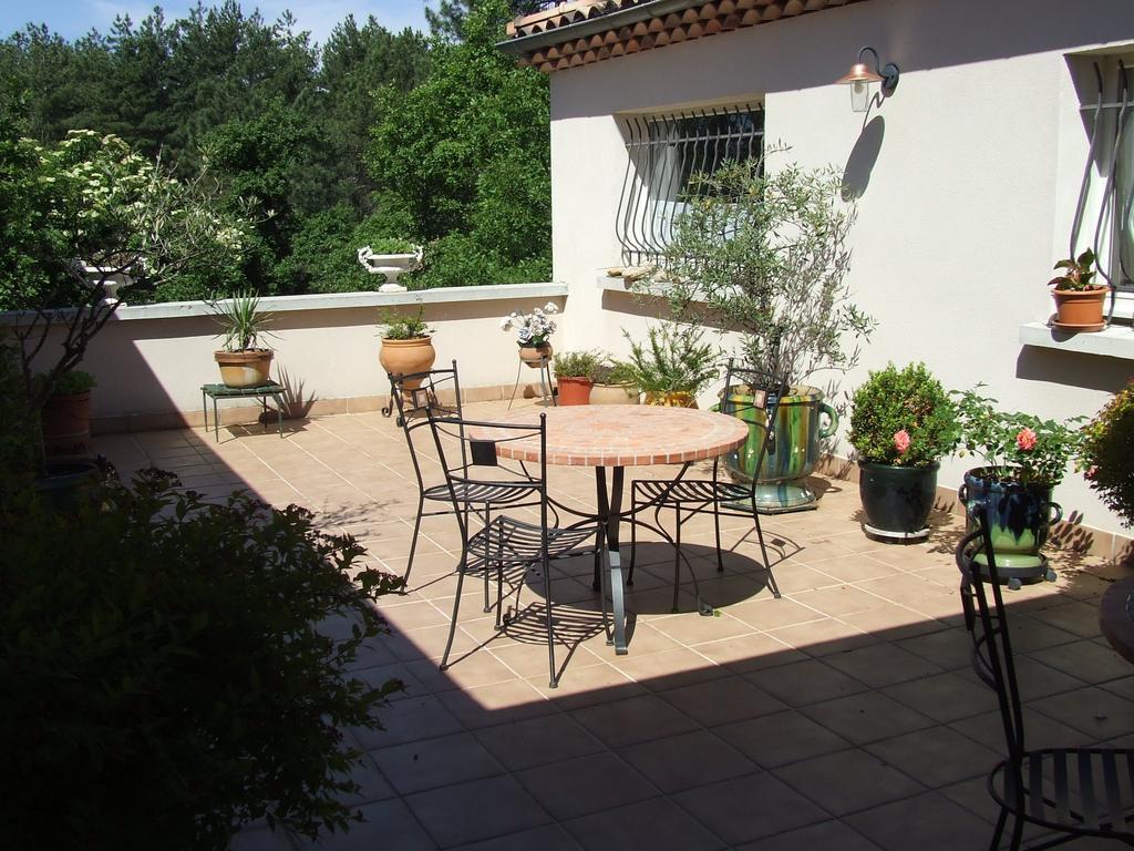 Domaine Du Planas Ailhon Ardeche Bed and Breakfast Δωμάτιο φωτογραφία